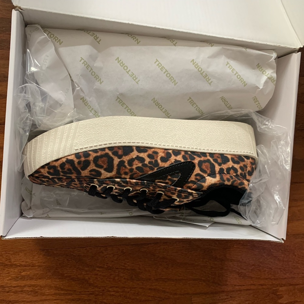 Tretorn leopard print sneaker